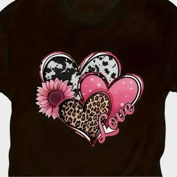 Pink hearts, leopard prints, flower & LOVE! Crew neck graphic black tee shirt - Picture 2 of 13